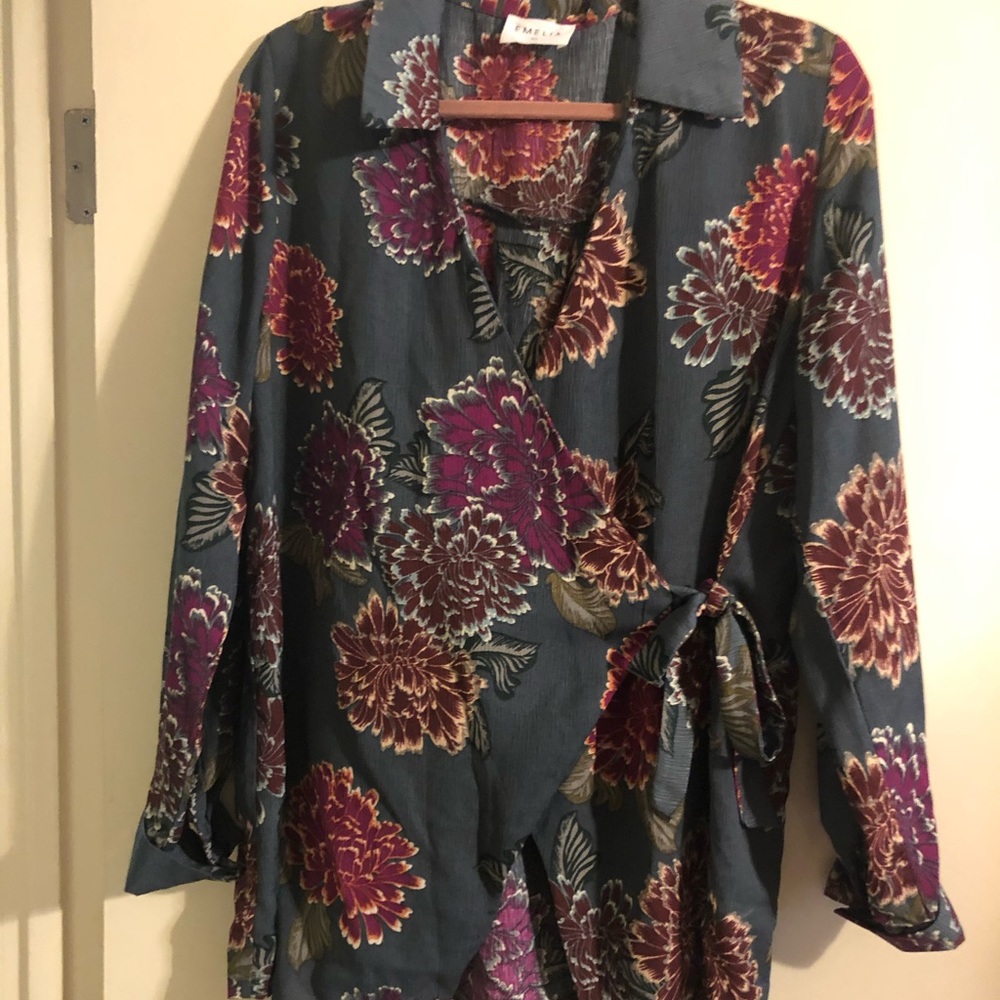 Wrap top